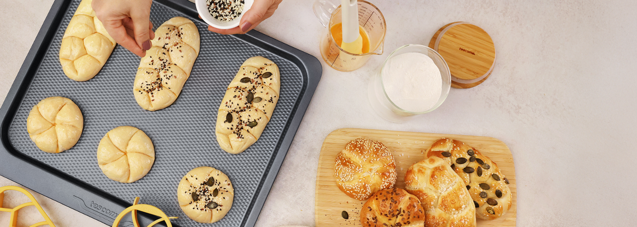 Backen Sie Vollkornbrot und knusprige Brötchen