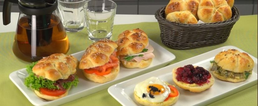 Kaisersemmeln und Brötchen
