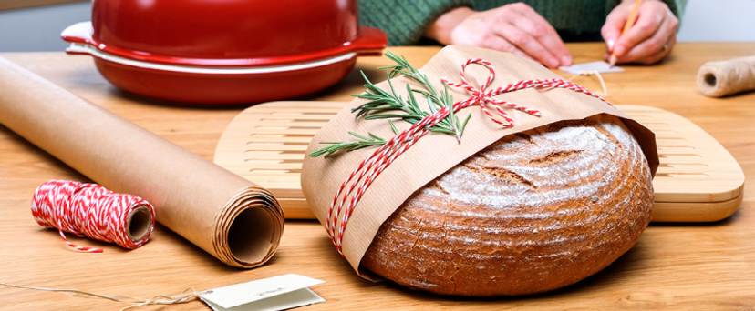 Frisch gebackenes Brot - schenken Sie den Duft und die Wärme von Zuhause
