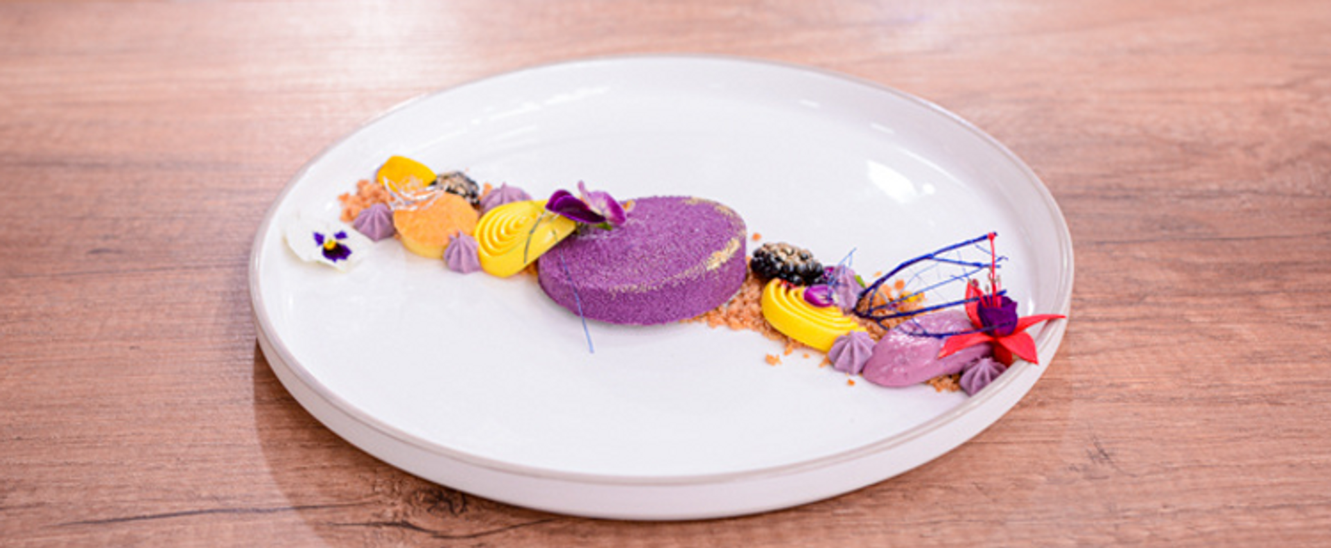 s05 - 11. kolo - kreatívna výzva - Umenie na tanieri