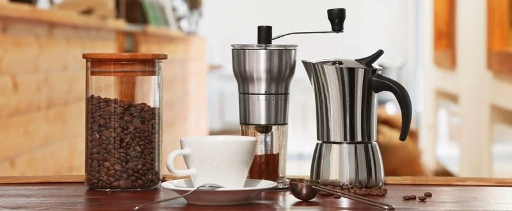 Moka-Kanne - lernen Sie, wie man traditionellen italienischen Kaffee zubereitet