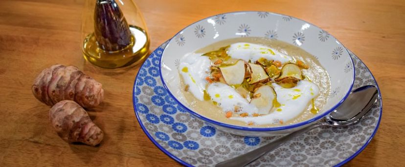 Topinamburové cappuccino