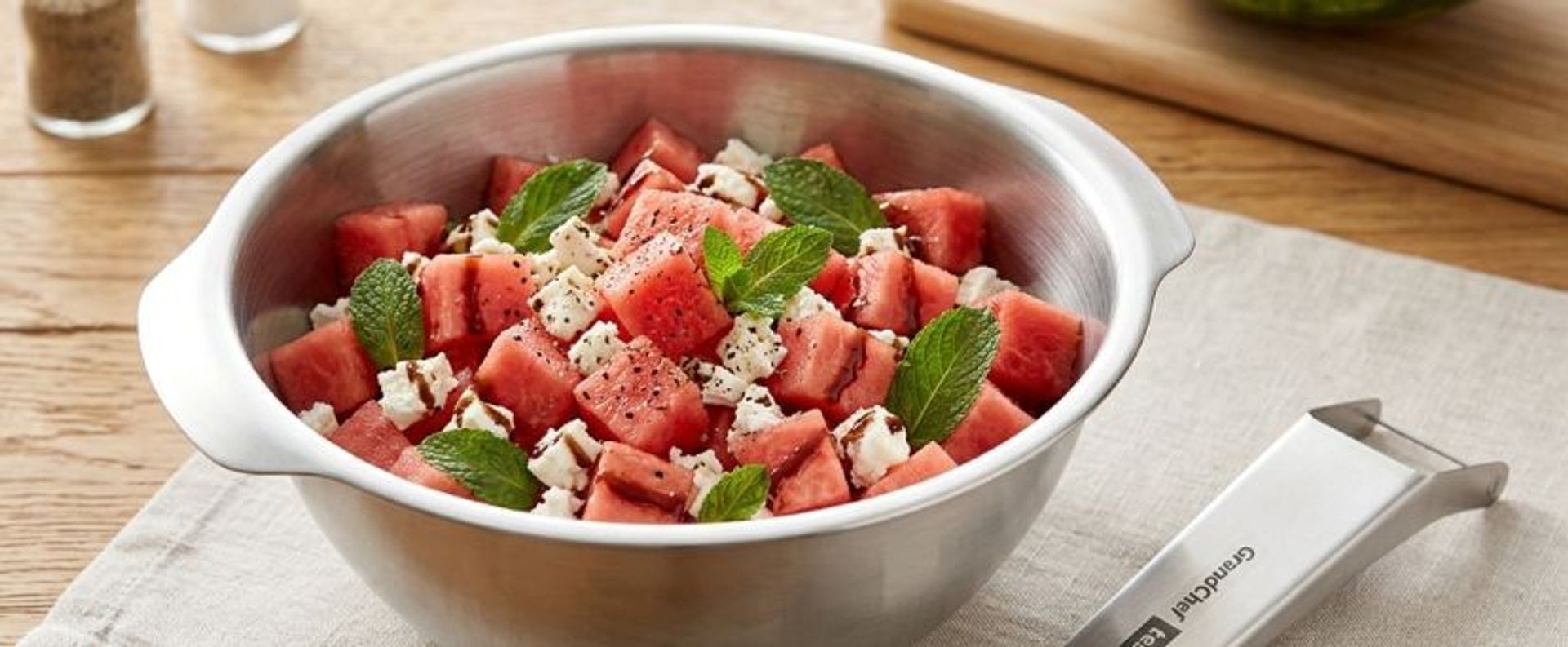 Salada de Melancia com Feta e Hortelã: a receita de verão pronta em 5 minutos