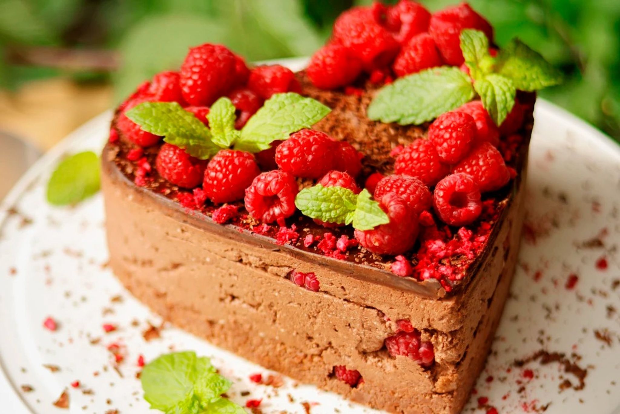 Cheesecake de chocolate com framboesas