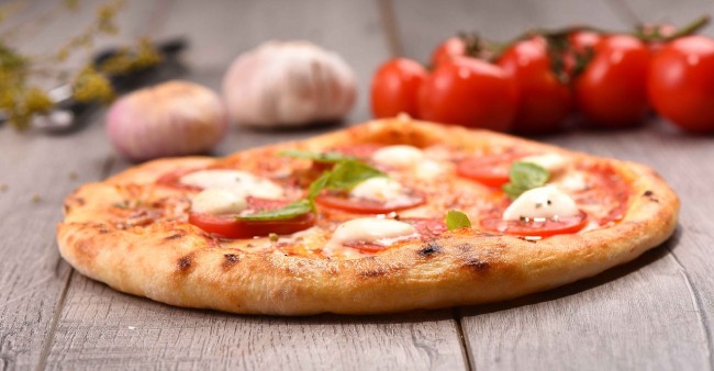 Která je lepší? Klasická pizza nebo "Gourmet Pizza"?