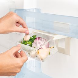 FlexiSPACE fiók a hűtőszekrény ajtajára