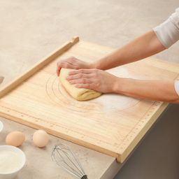 Wooden pastry board DELÍCIA 55 x 45 cm