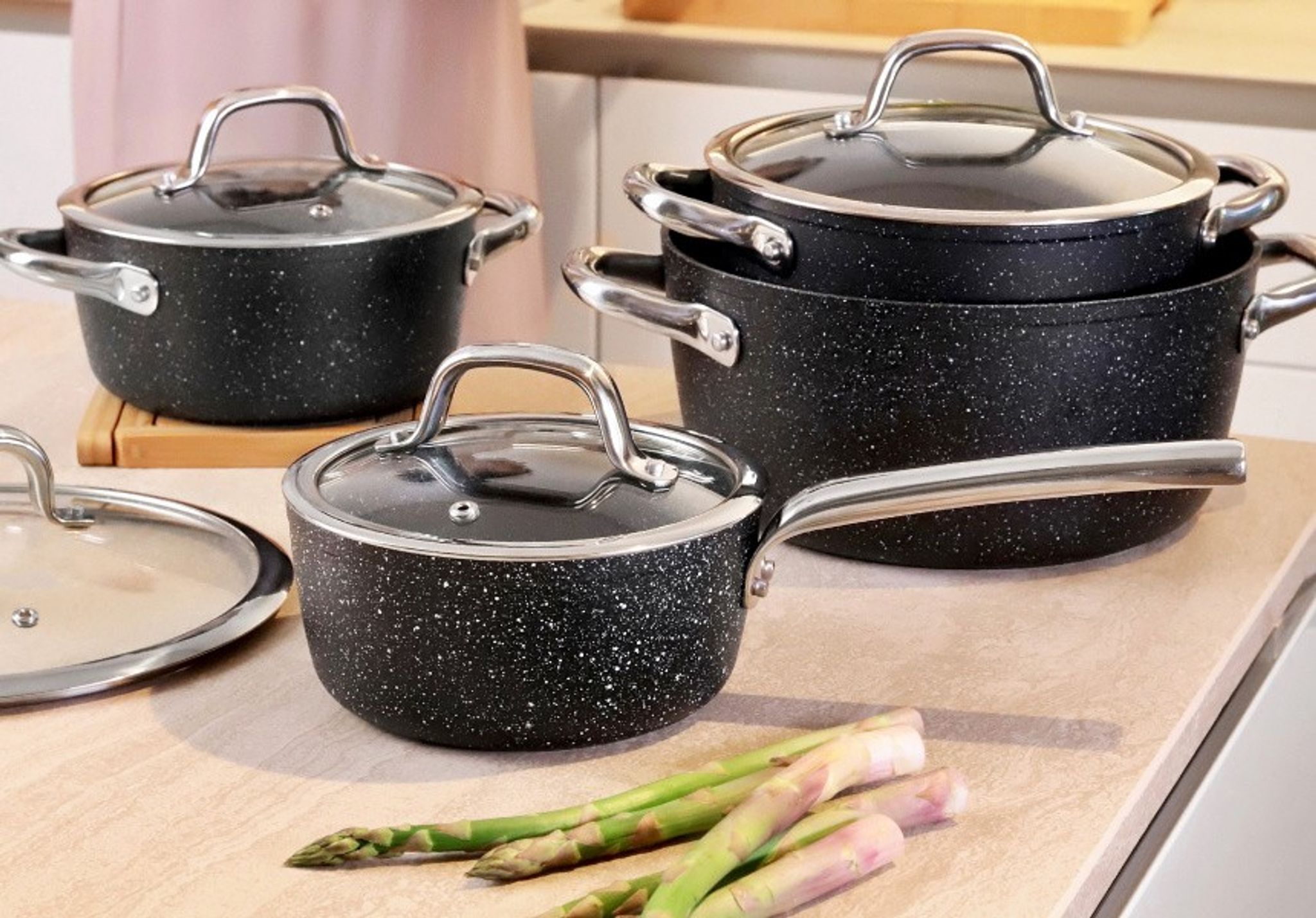 Revestimento antiaderente para cozinhados rápidos e uniformes