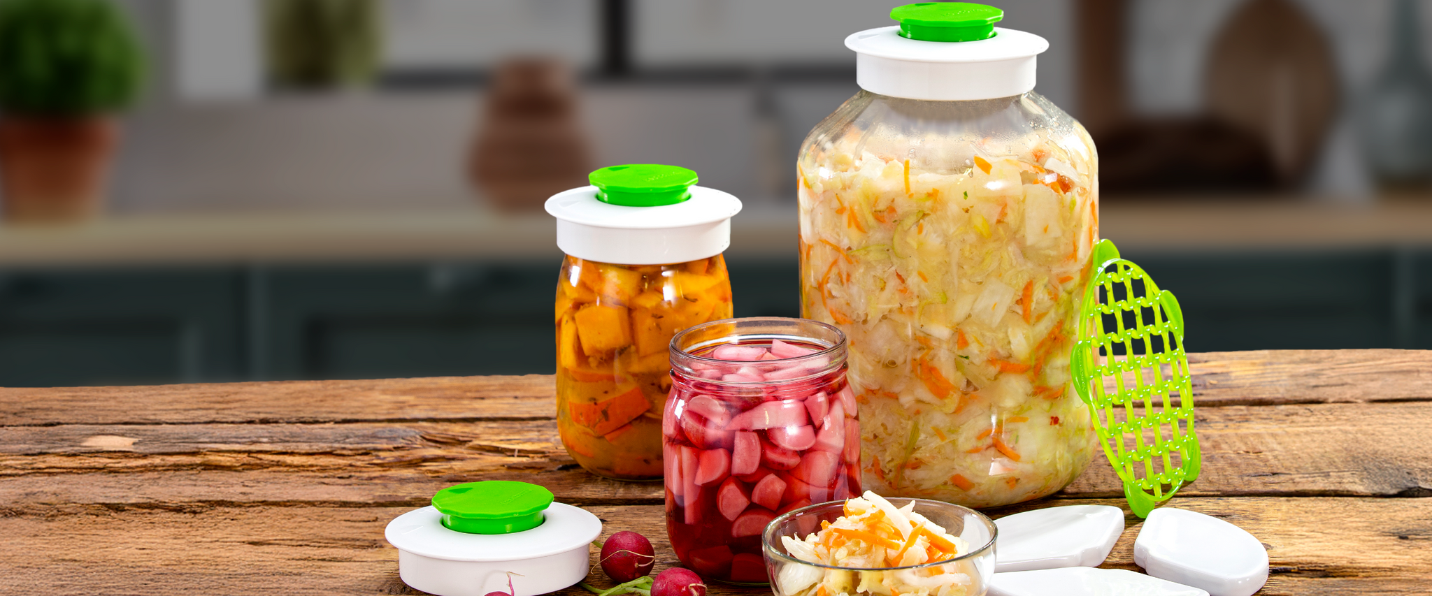 Hausgemachtes Kimchi, Sauerkraut und eingelegtes Gemüse im Handumdrehen