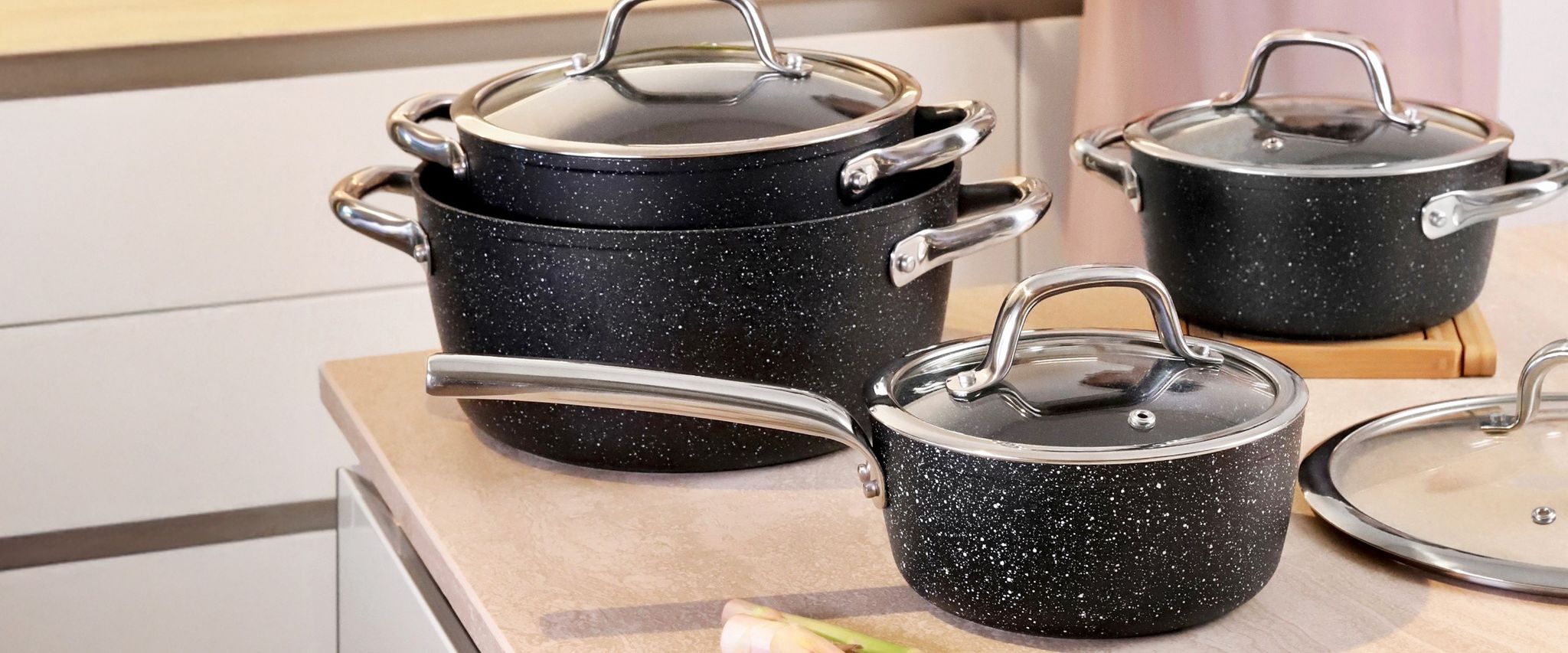 Revestimento antiaderente para cozinhados rápidos e uniformes