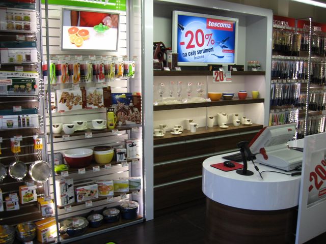 PC TESCOMA - Trenčín - Štúrovo nám.