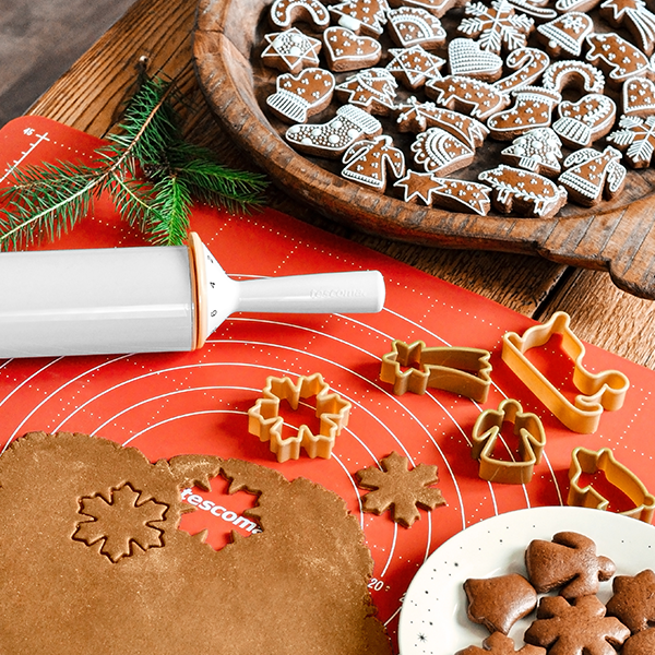 Plätzchen backen auf Silikonbackmatte - bild