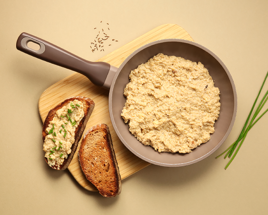 Kvasnicová pomazánka s tvarůžky-recept