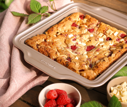 Blondies s malinami - obrázek