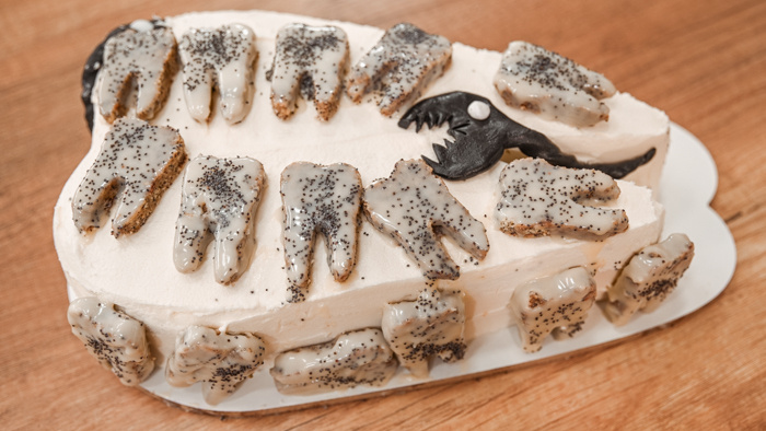 Torta s 3D predmetom v tvare školskej pomôcky 12